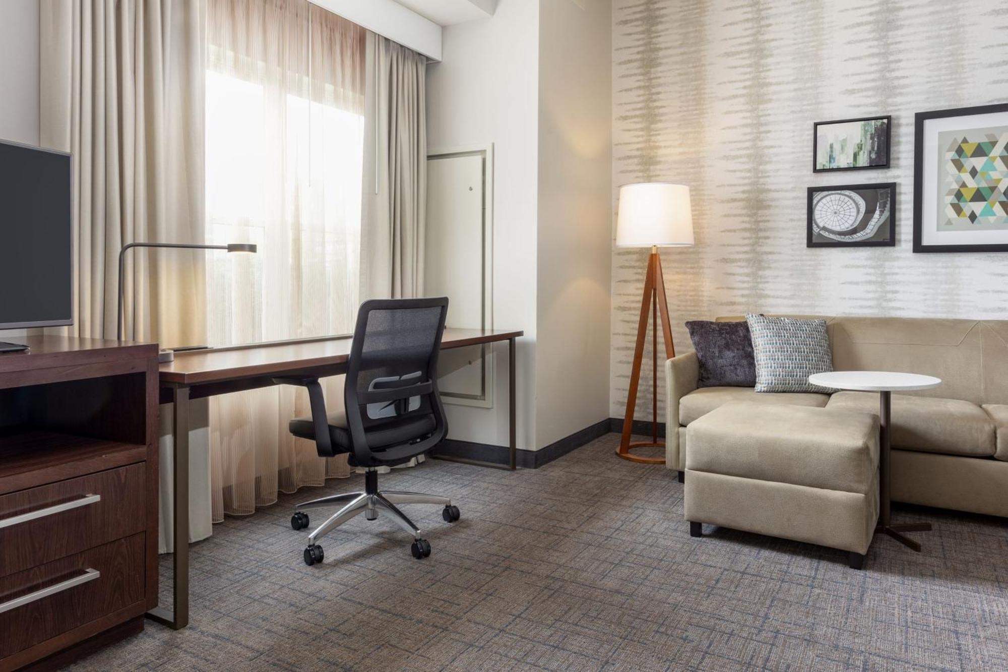 Hotel By Marriott Polaris Columbus