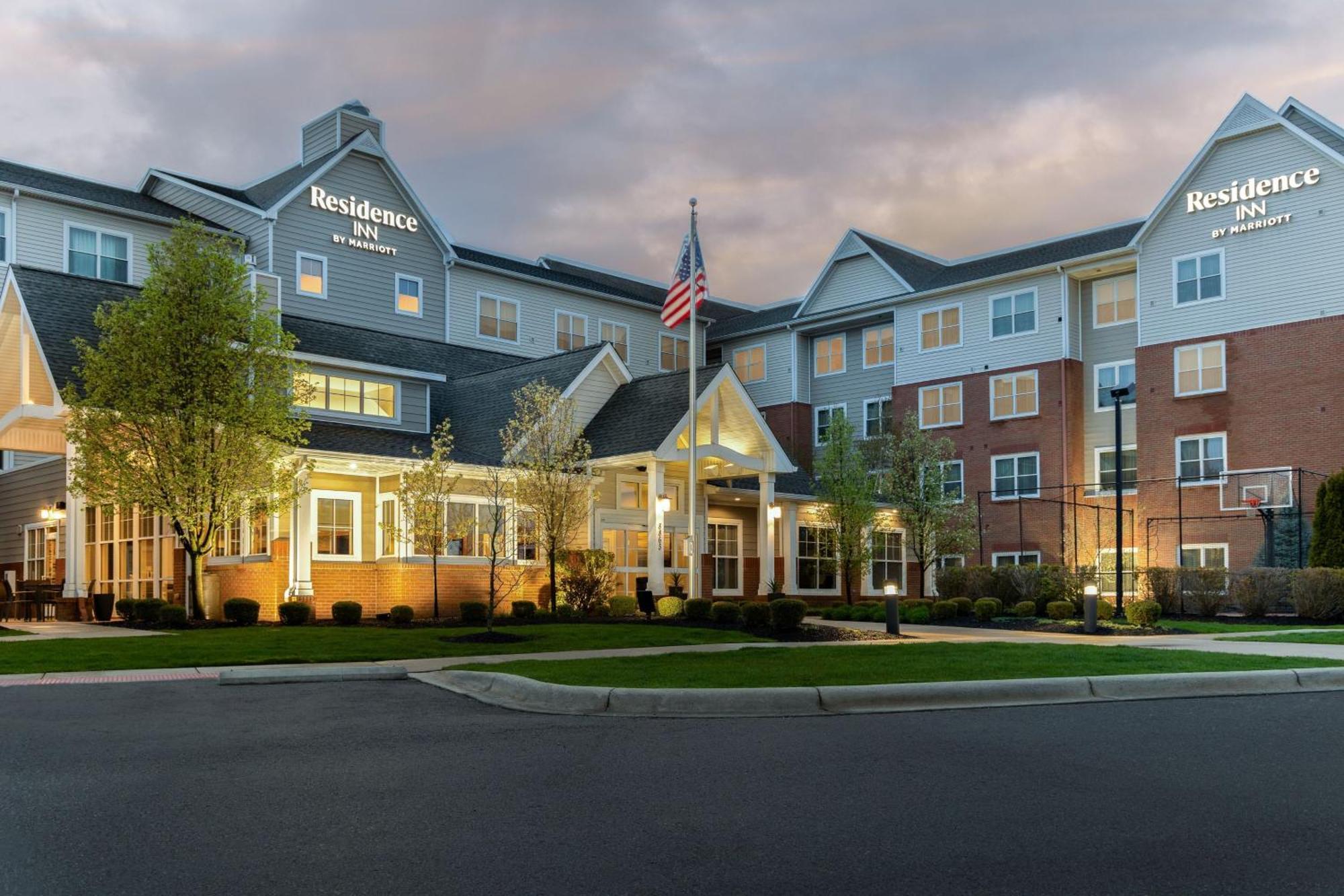 Hotel By Marriott Polaris