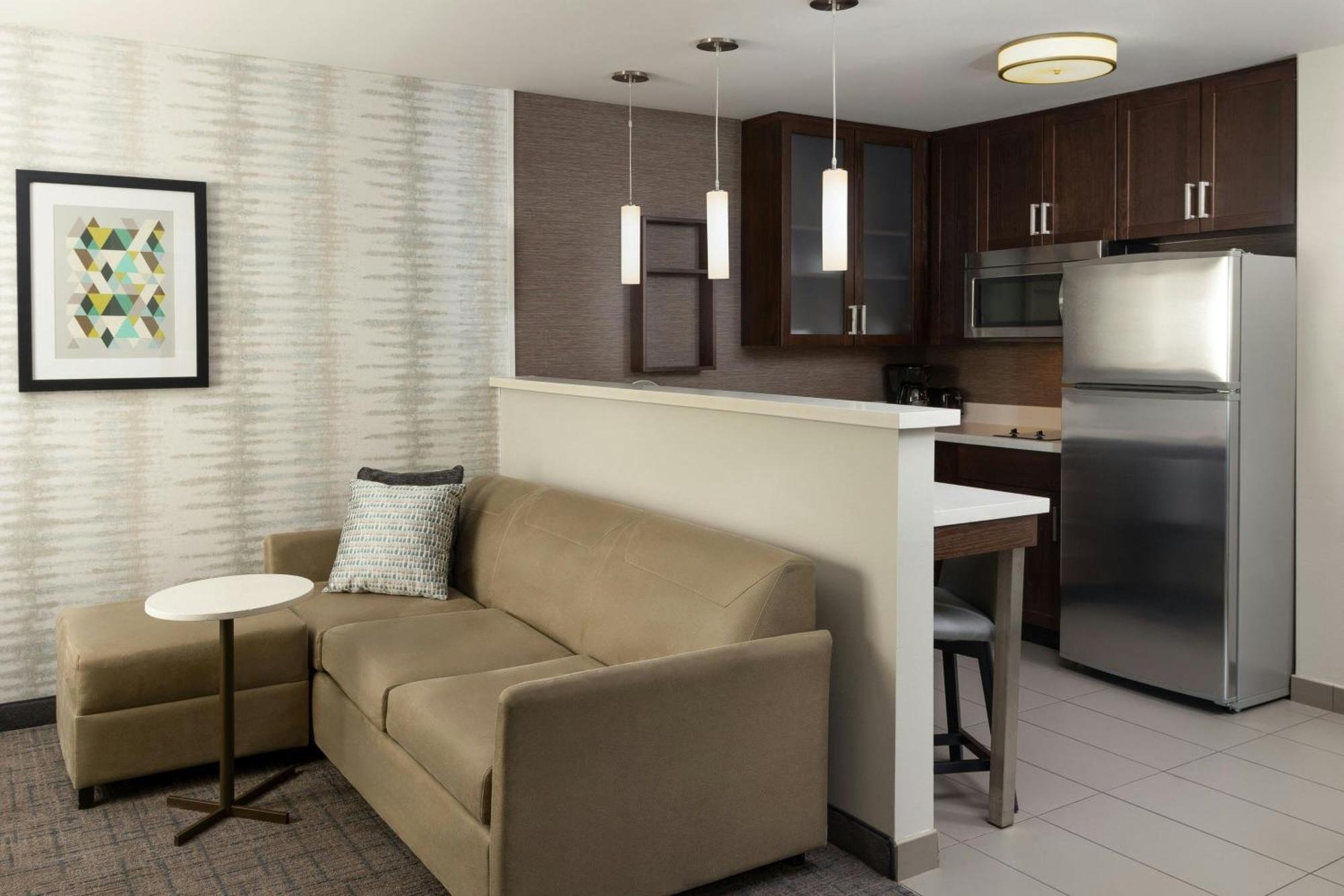 By Marriott Polaris Hotel Columbus